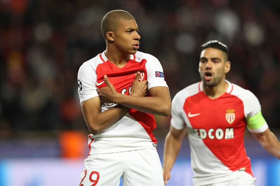 Mbappe khi còn đá cho AS Monaco. Ảnh: AFP