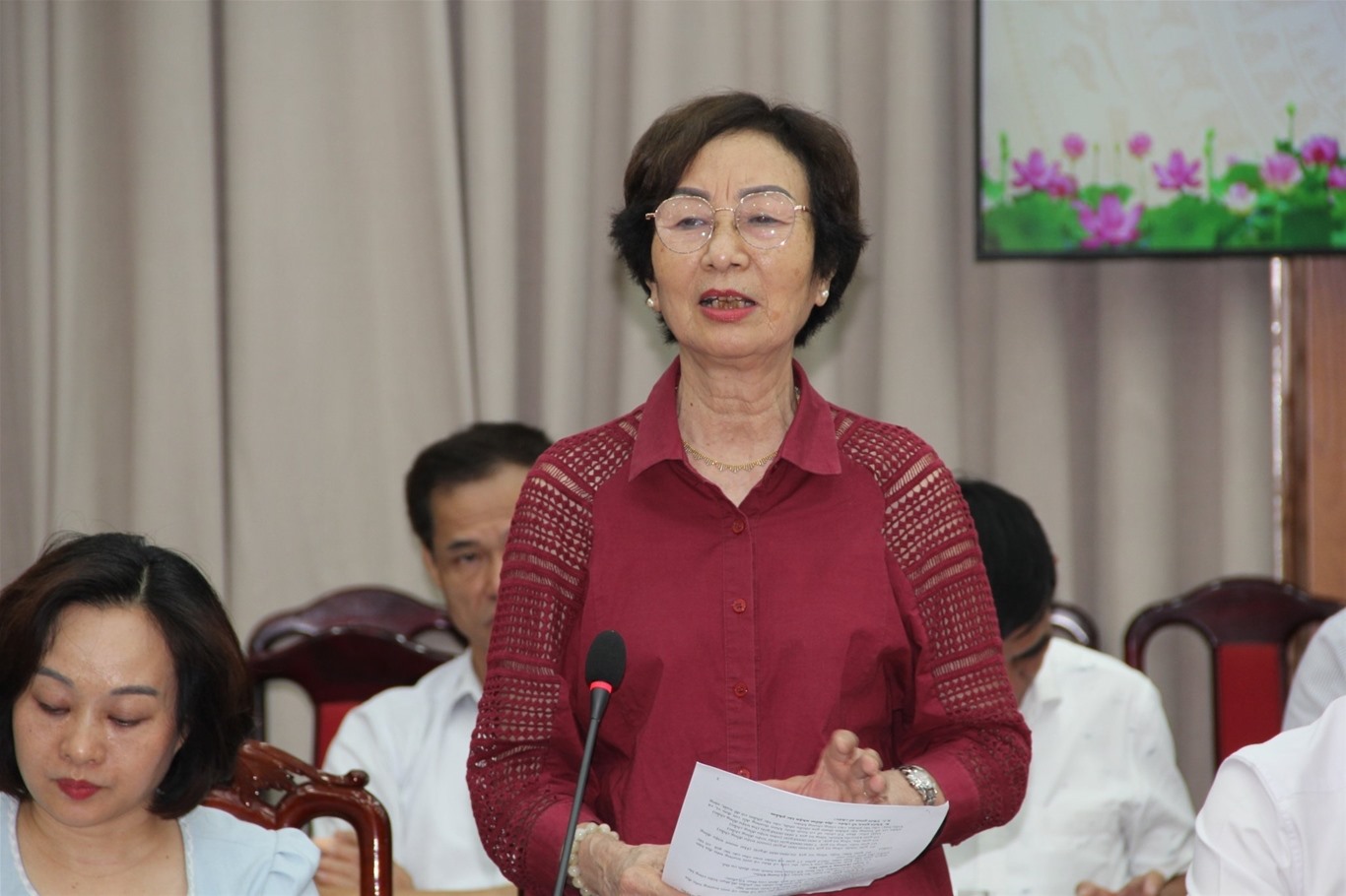 PGS TS Bùi Thị An, Chủ tịch Hội Nữ trí thức Hà Nội phát biểu. Ảnh: MTTQ Hà Nội