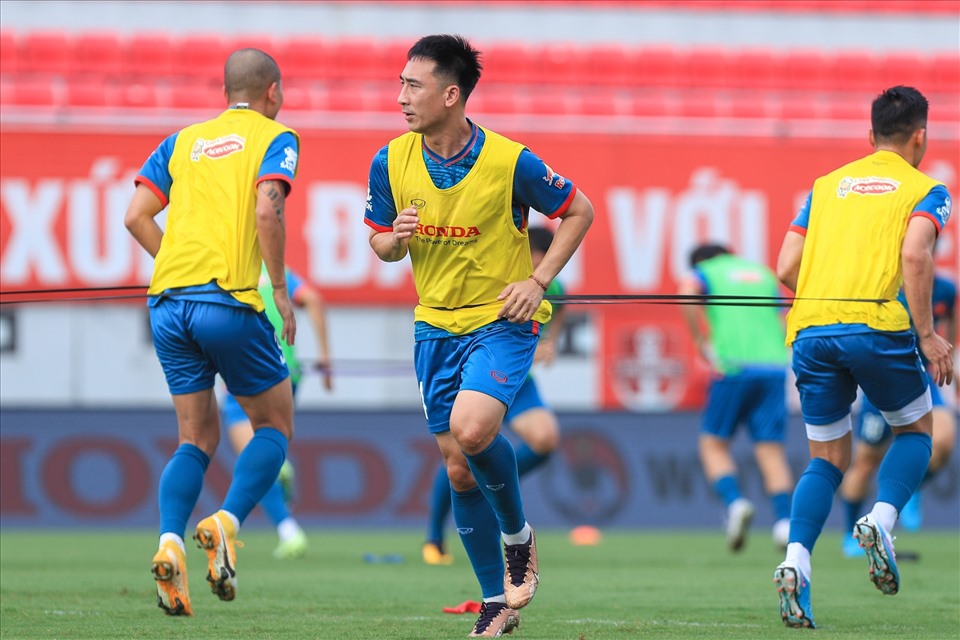 Chiều 14.6, đội tuyển Việt Nam có buổi tập thứ 2 trên sân vận động Lạch Tray để chuẩn bị cho trận giao hữu quốc tế gặp tuyển Hong Kong (Trung Quốc) diễn ra vào ngày mai (15.6).
