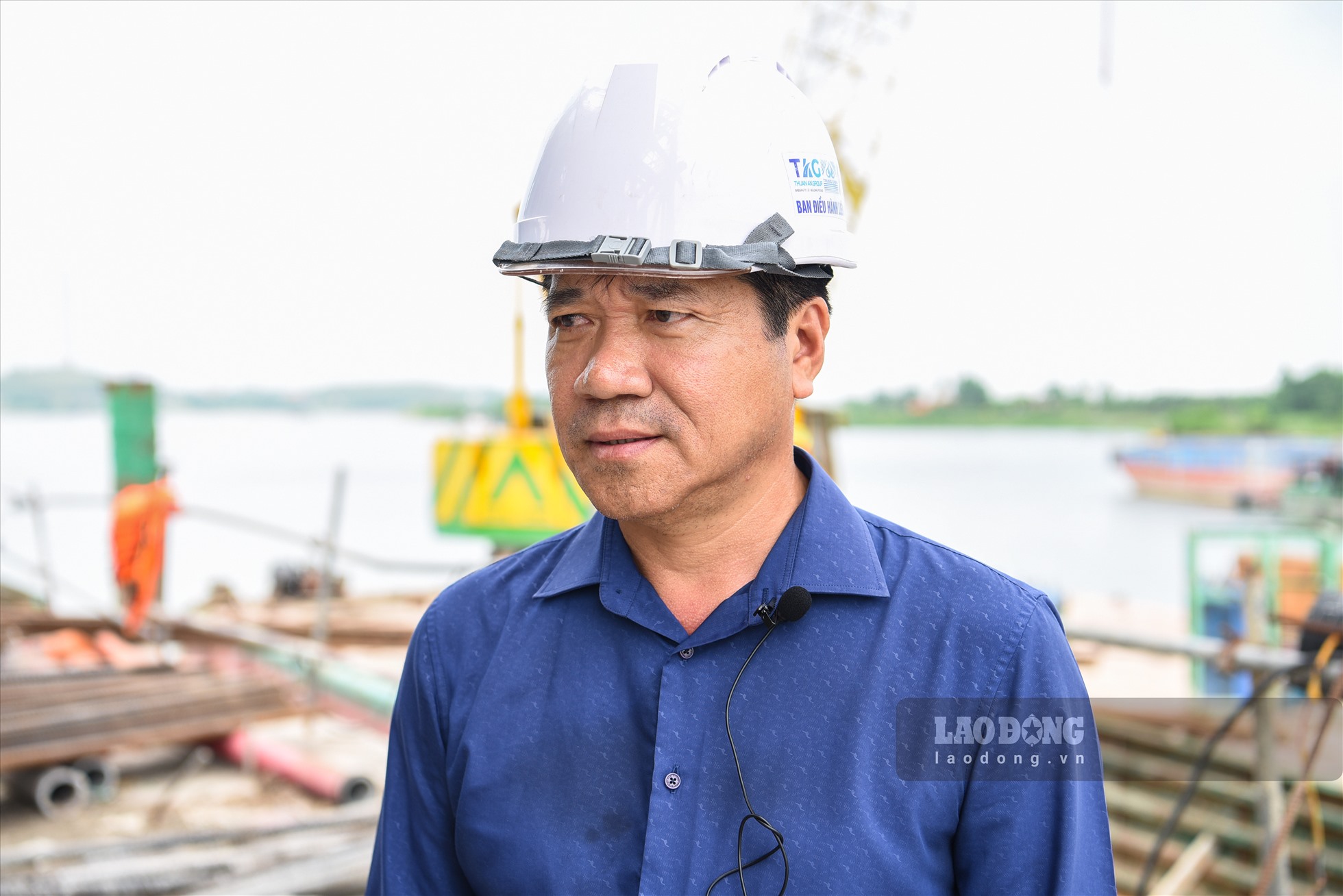 Ông Trần Ngọc Tú – Giám đốc điều hành liên danh Dự án cầu Đồng Việt cho biết, sau nhiều tháng tổ chức thi công, đến nay, sản lượng xây lắp của toàn dự án đã đạt hơn 35% giá trị hợp đồng.