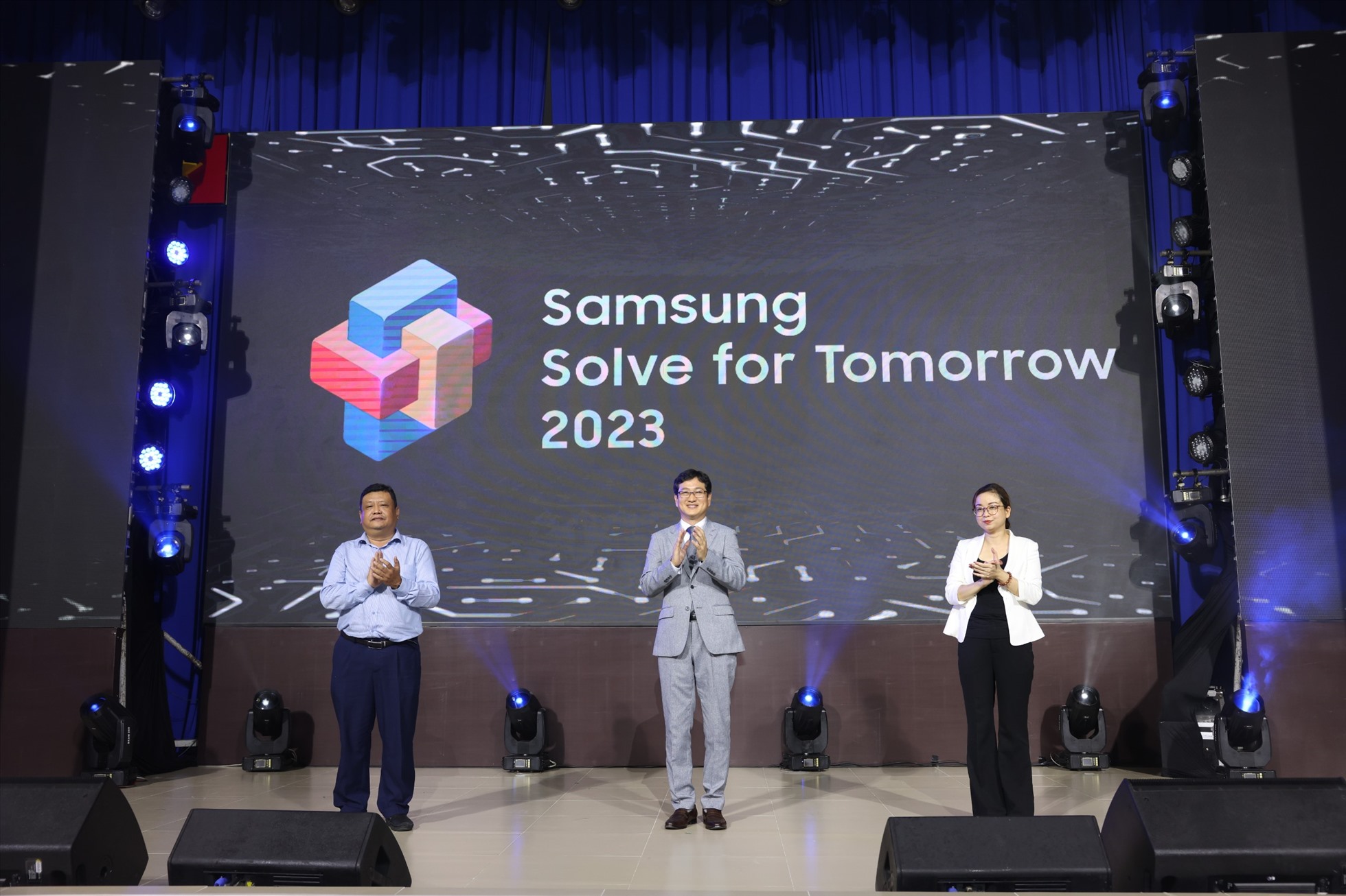 Các đại biểu phát động chương trình tại khu vực miền Nam. Ảnh: Samsung Việt Nam.