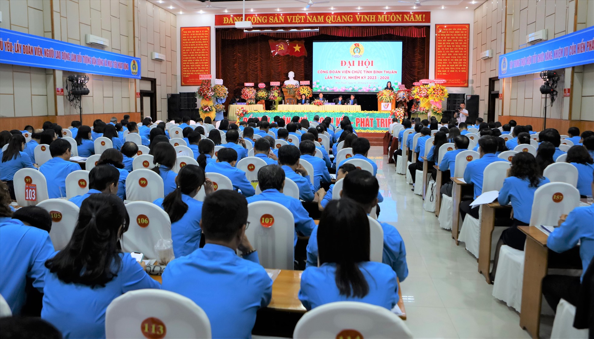 Quang cảnh Đại hội Công đoàn viên chức tỉnh Bình Thuận khóa IV. Ảnh: Duy Tuấn
