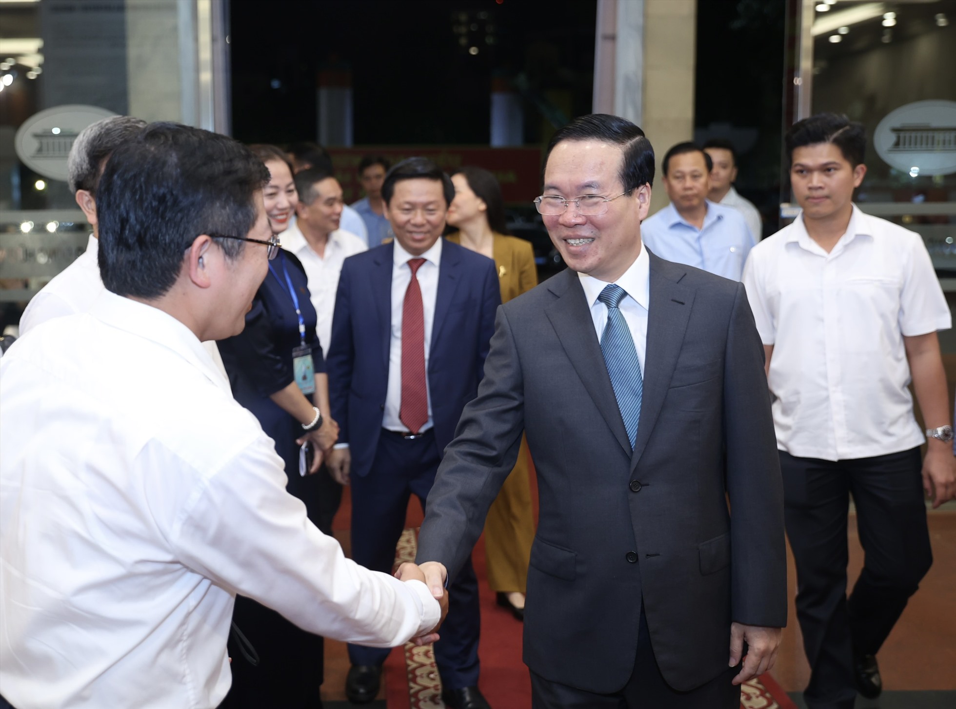 Chủ tịch nước Võ Văn Thưởng đến dự lễ trao giải Bái chí quốc gia năm 2022. Ảnh: Hải Nguyễn