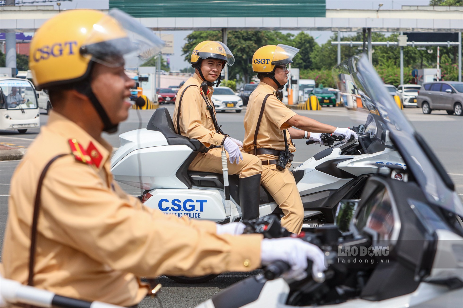 Hãng xe Trung Quốc làm mô tô đường trường cạnh tranh Honda Gold Wing