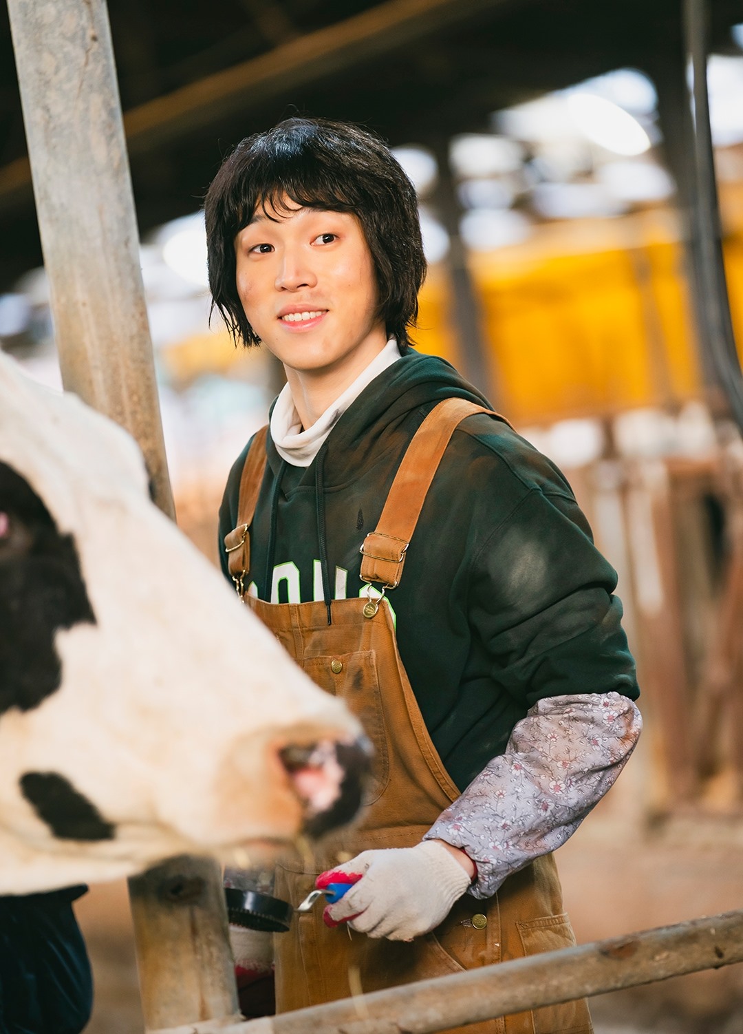 Yoo In Soo đóng vai chàng nông dân vui vẻ, nhiệt huyết. Ảnh: Nhà sản xuất tvN