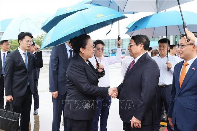 Lễ tiễn Thủ tướng Chính phủ Phạm Minh Chính rời Hà Nội sang thăm chính thức Trung Quốc và dự Hội nghị WEF Thiên Tân. Ảnh: TTXVN