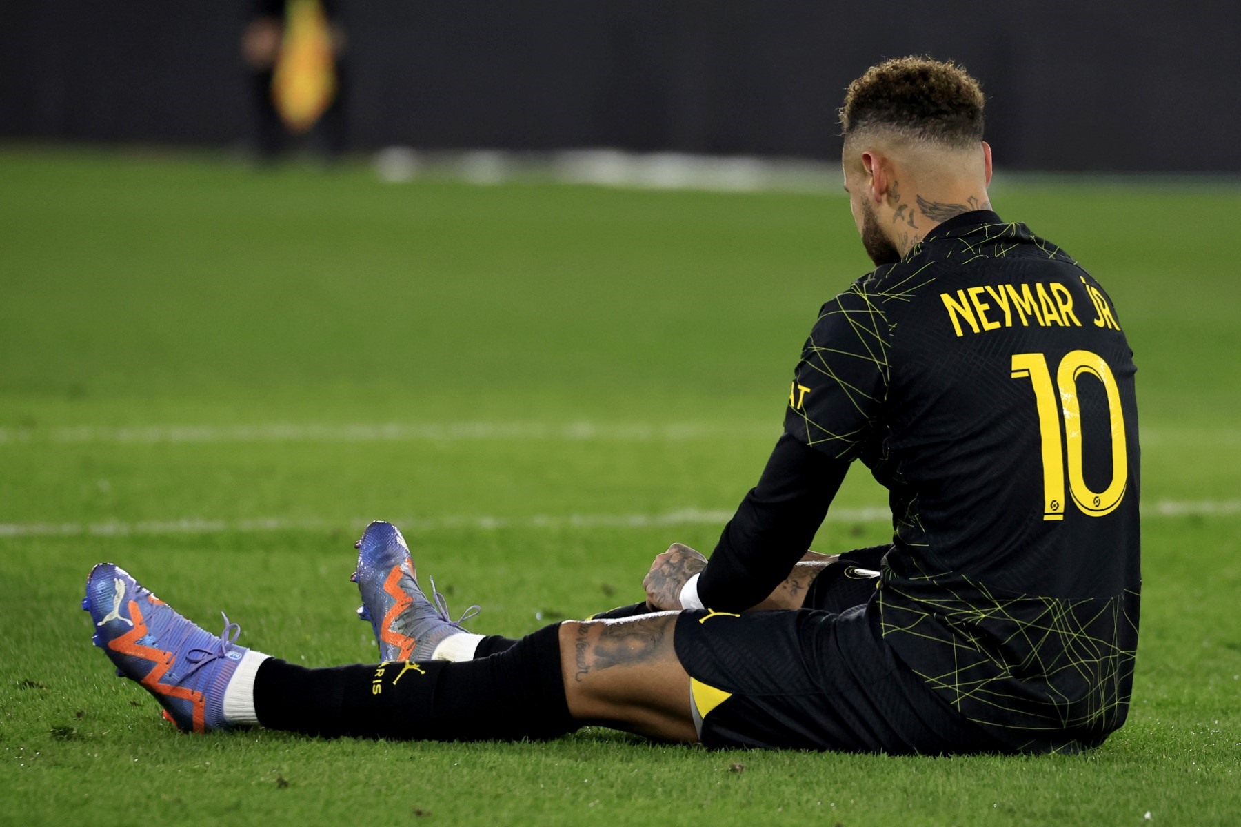 Chấn thương luôn khiến chặng cống hiến của Neymar ở PSG bị đứt gãy. Ảnh: AFP