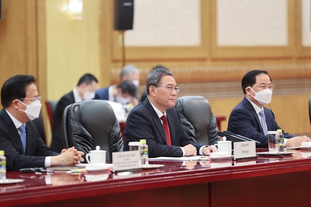 Thủ tướng Trung Quốc Lý Cường (giữa) phát biểu tại hội đàm. Ảnh: VGP