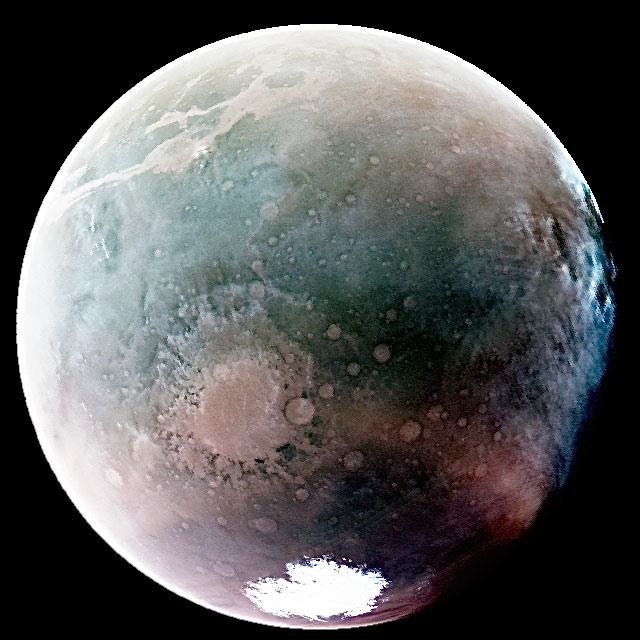 Bức ảnh đầu tiên được chụp vào tháng 7.2022. Ảnh: NASA