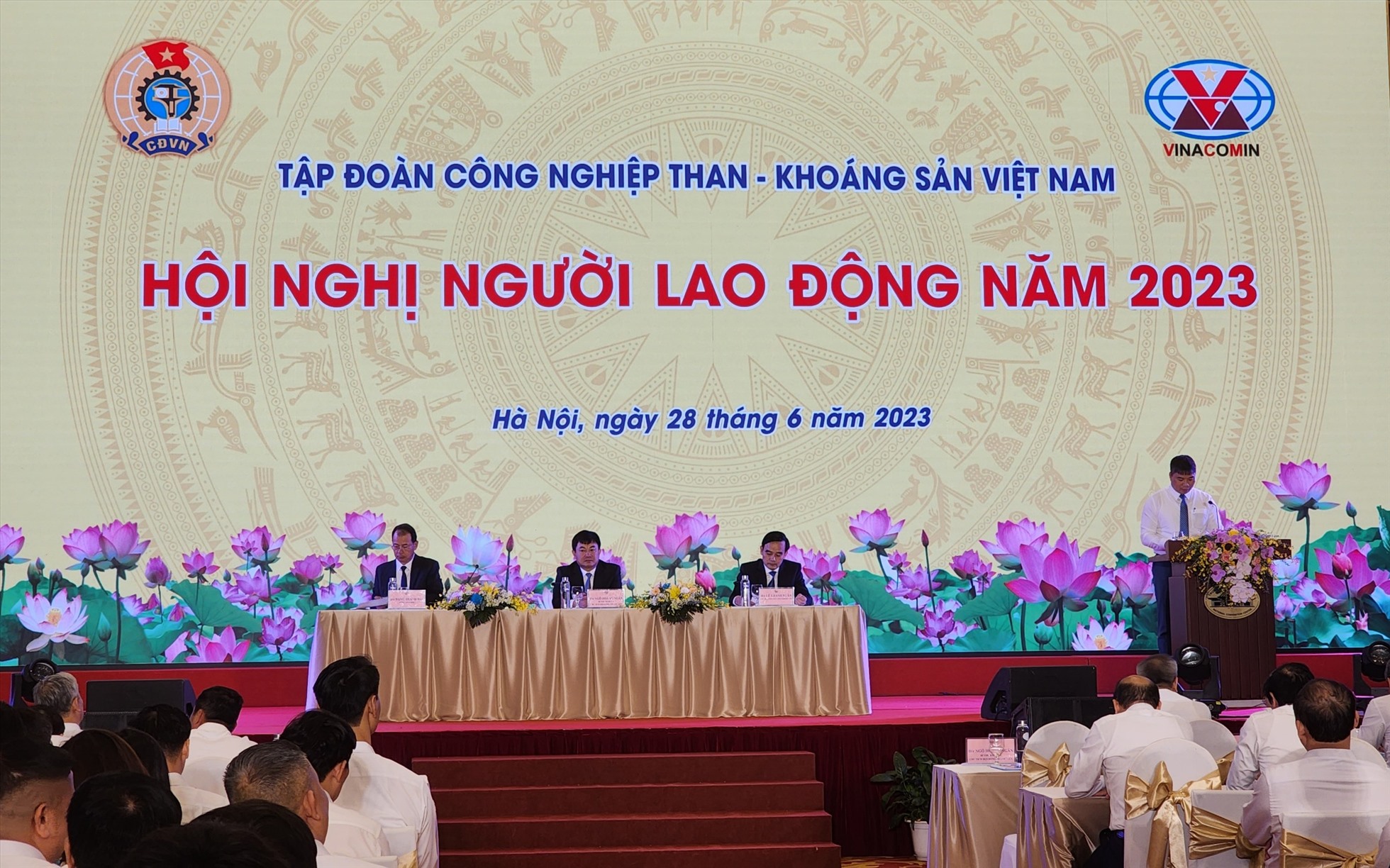 Hội nghị người lao động của Tập đoàn Than Khoáng sản Việt Nam tổ chức sáng ngày 28.6. Ảnh: Đình Trường.