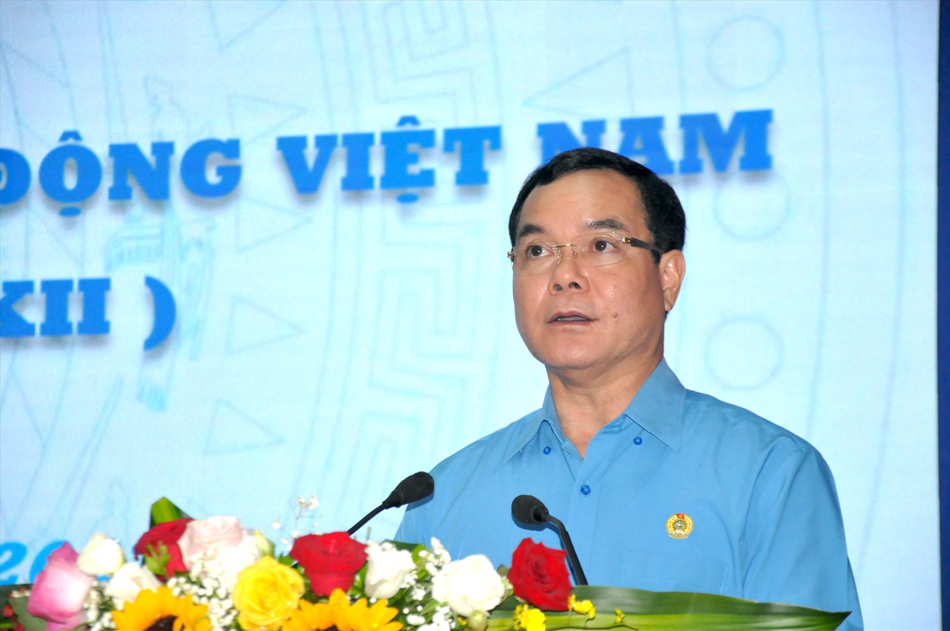 Chủ tịch Tổng Liên đoàn Lao động Việt Nam Nguyễn Đình Khang phát biểu khai mạc hội nghị. Ảnh: Quế Chi