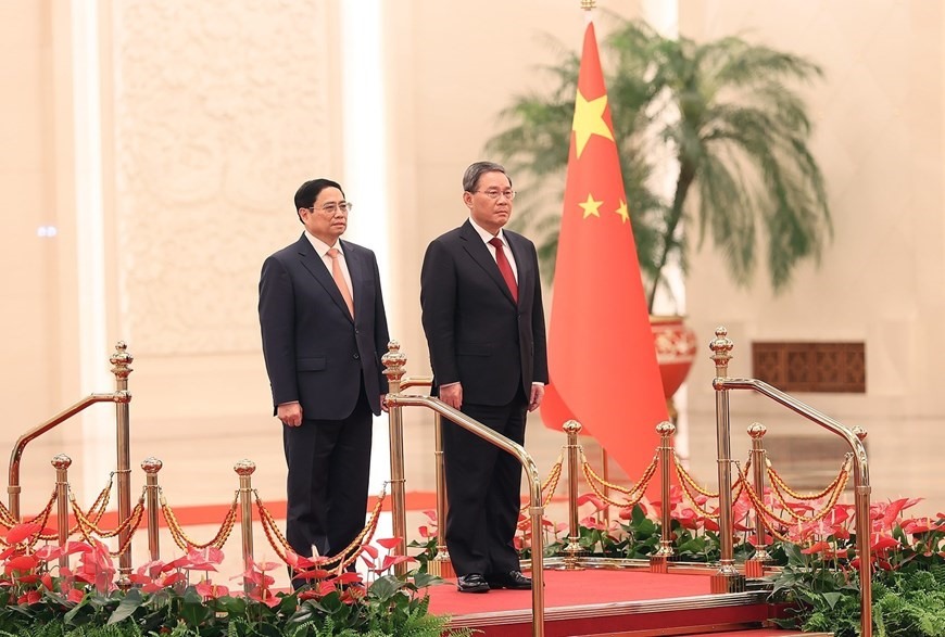 Thủ tướng Trung Quốc Lý Cường chủ trì lễ đón Thủ tướng Phạm Minh Chính thăm chính thức Trung Quốc. Ảnh: TTXVN