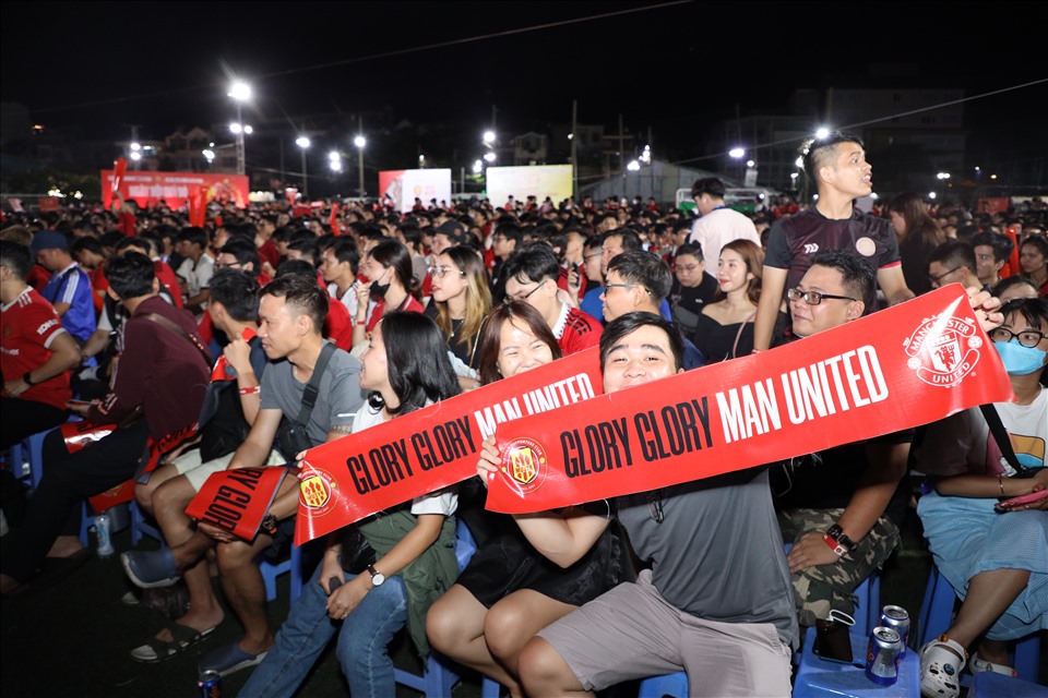 Sự kiện big offline Ngày hội Quỷ đỏ do Hội cổ động viên Manchester United chính thức tại Việt Nam (MUSVN) tổ chức tối 3.6 đã quy tụ gần 2.000 người tham dự.