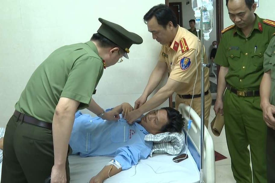 Trung tá Ngọc bị thương khi làm nhiệm vụ. Ảnh: Công an tỉnh Phú Thọ.