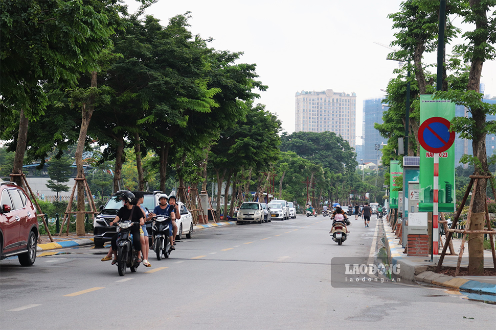 Tại quận Tây Hồ, UBND phường Nhật Tân đã có đề xuất UBND quận Tây Hồ cho phép thí điểm thuê vỉa hè để kinh doanh trên 2 tuyến phố Trịnh Công Sơn và Vũ Tuấn Chiêu.