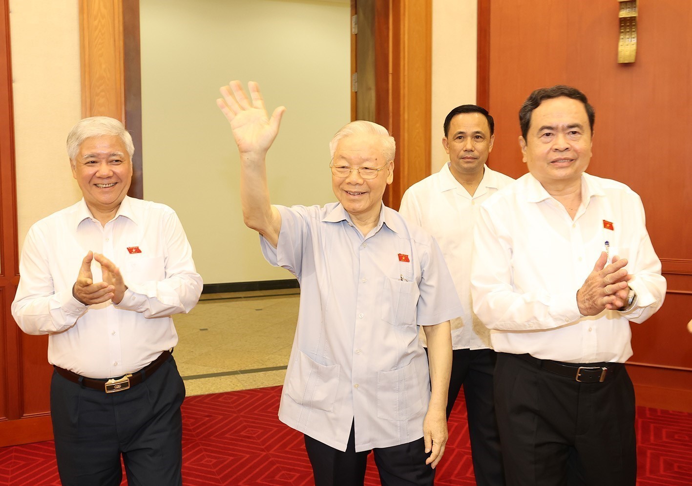 Tổng Bí thư Nguyễn Phú Trọng cùng các lãnh đạo Đảng, Nhà nước tại buổi gặp mặt. Ảnh: TTXVN