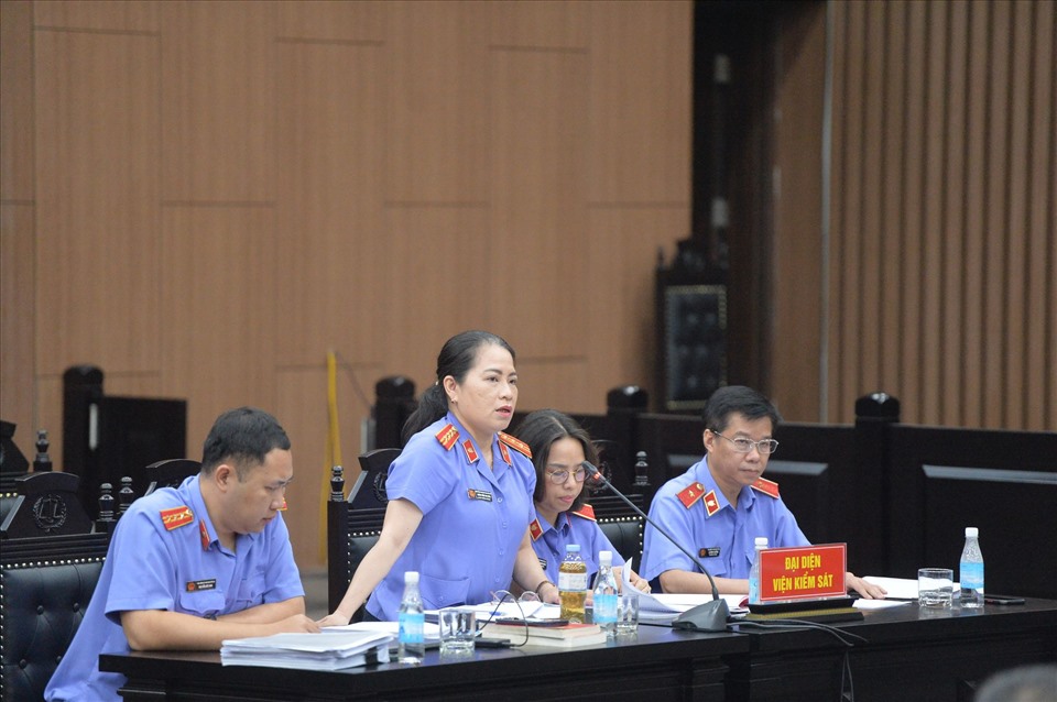 Đại diện cơ quan công tố tại phiên toà xét xử dàn cựu lãnh đạo Cienco 1. Ảnh: Quang Việt