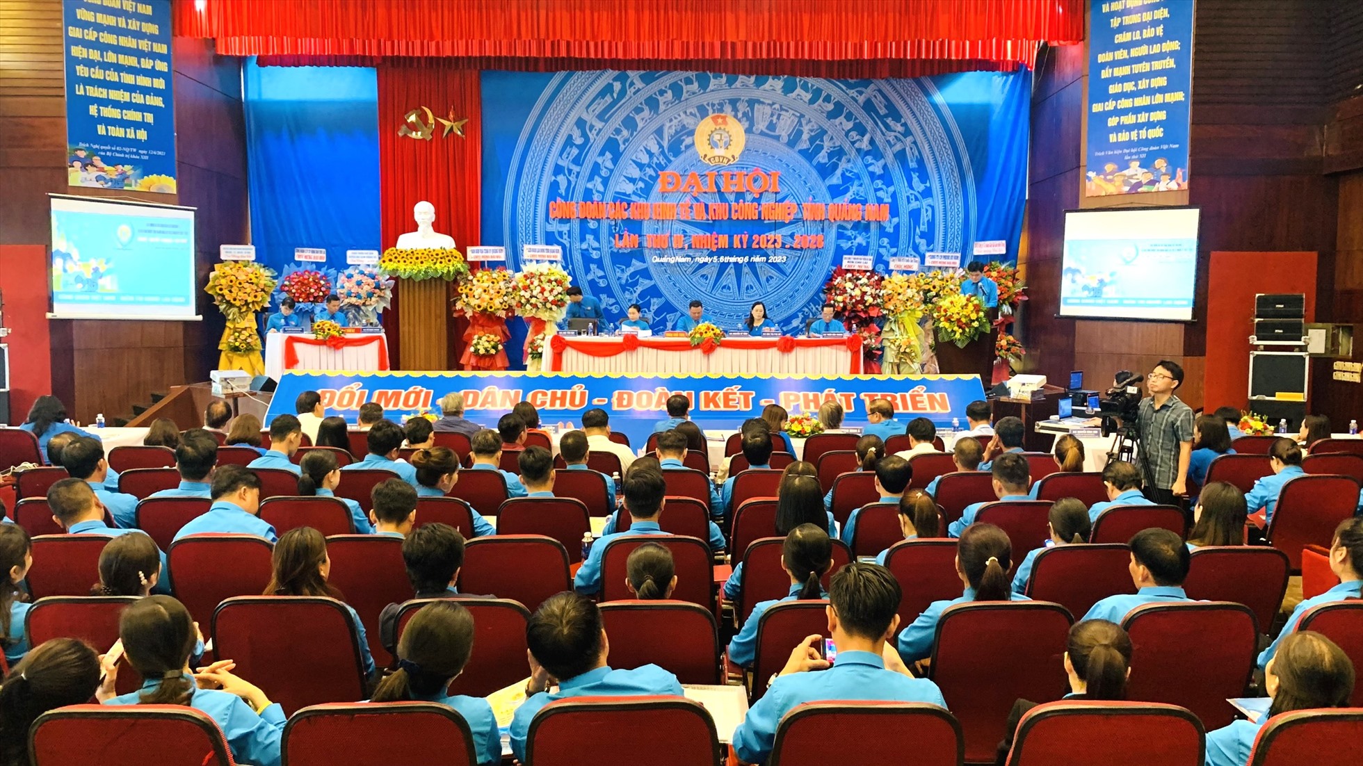 Quang cảnh Đại hội Công đoàn các KKT và KCN tỉnh Quảng Nam, nhiệm kì 2023 – 2028. Ảnh Hoàng Bin