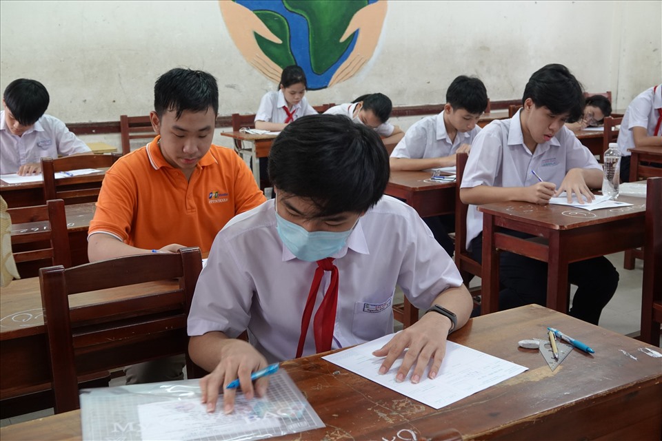 Hơn 15.000 thí sinh tại Đà Nẵng bước vào kỳ thi tuyển sinh lớp 10. Ảnh: Thuỳ Trang