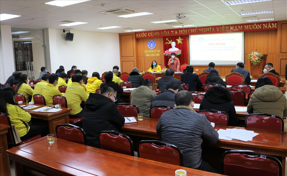 BHXH tỉnh Lạng Sơn tỉnh Lạng Sơn tổ chức Hội nghị triển khai công tác thu, phát triển người tham gia BHXH, BHYT năm 2022. Ảnh: BHXH tỉnh Lạng Sơn