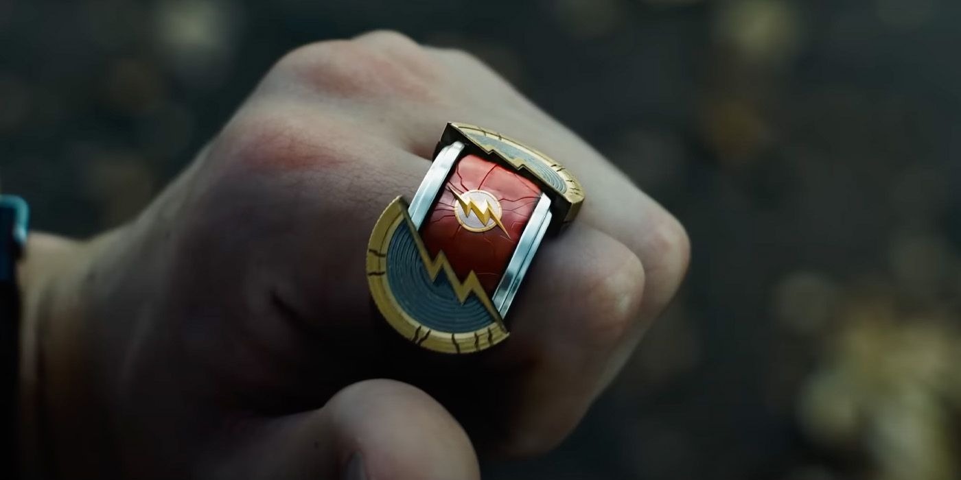 Chiếc nhẫn có ý nghĩa đặc biệt với Barry. Ảnh: Nhà sản xuất