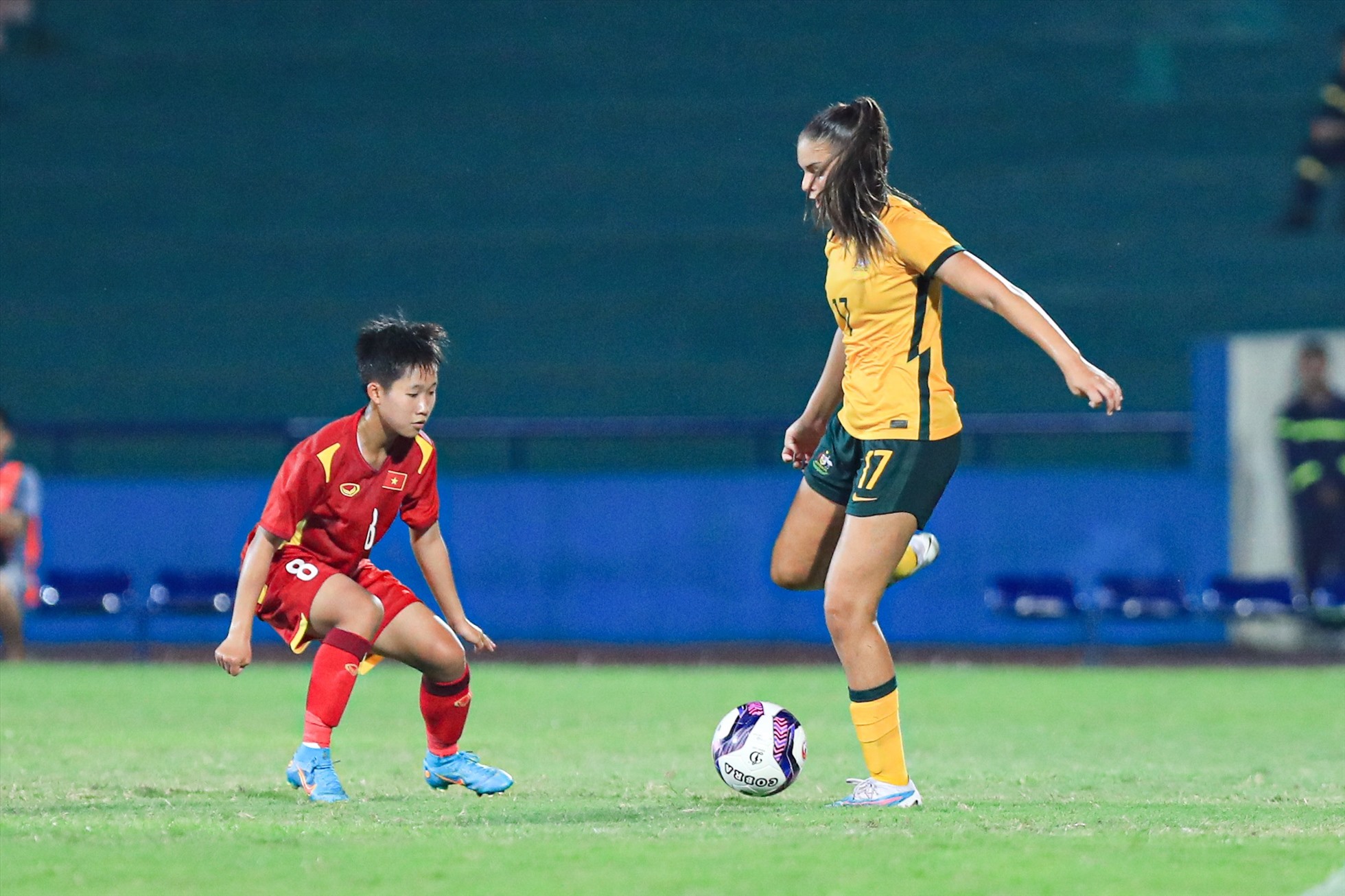 U20 nữu Australia tỏ ra vượt trội so với U20 nữ Việt Nam. Ảnh: Minh Dân