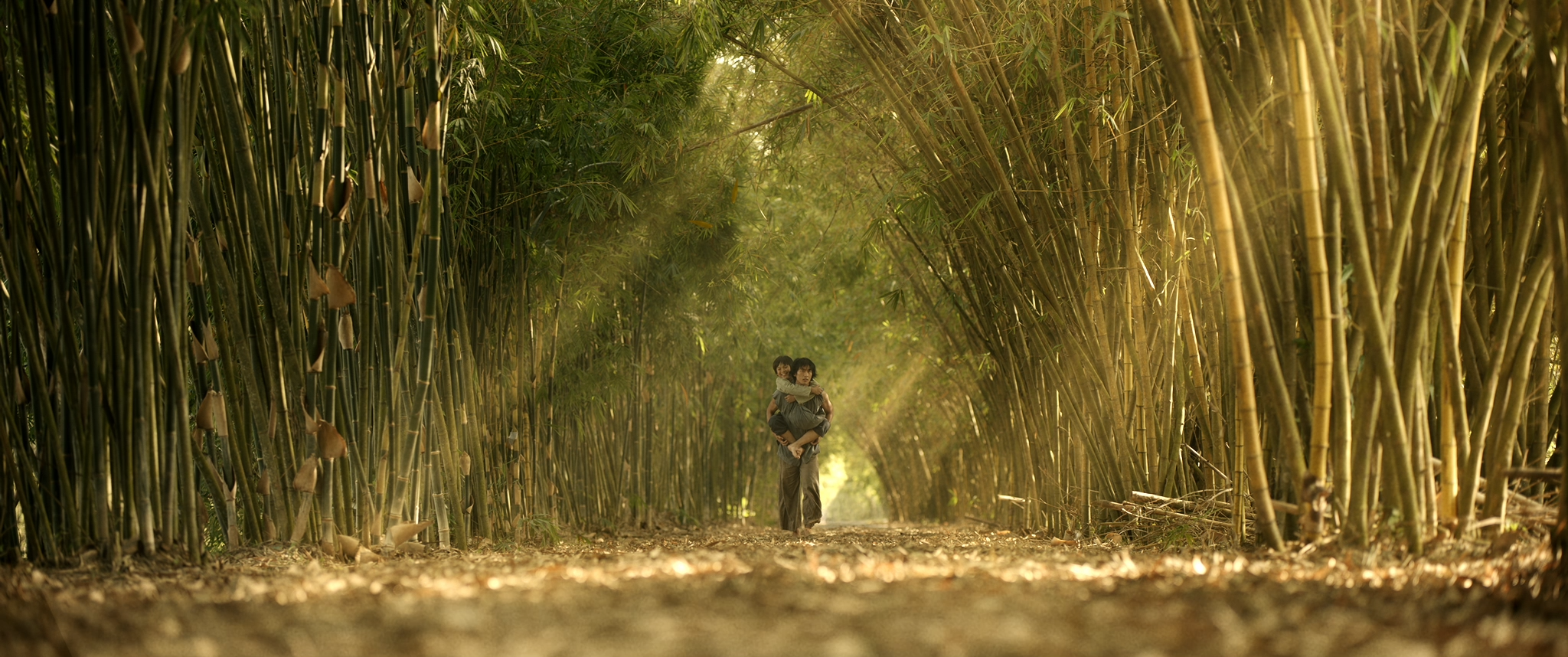 Bối cảnh rừng trong phim được quay tại rừng tràm Trà Sư của An Giang, được phục dựng đến 70%.