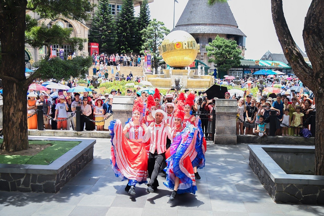 Lễ hội Giao lưu Văn Hóa Việt - Pháp đang diễn ra tại Sun World Ba Na Hills. Ảnh Sun Group