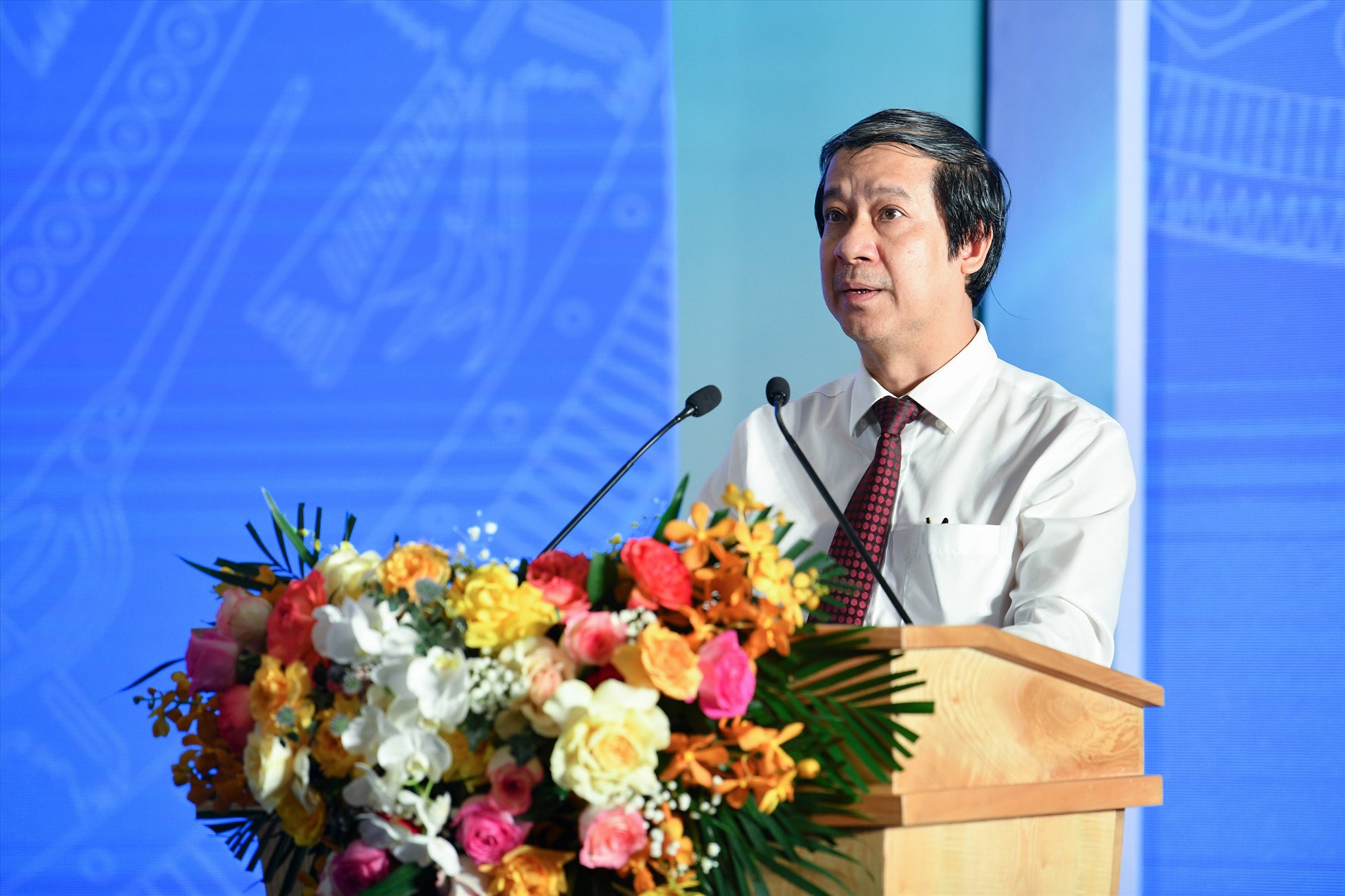 Bộ trưởng Bộ Giáo dục và Đào tạo Nguyễn Kim Sơn phát biểu tại Hội nghị. Ảnh: Bộ GDĐT