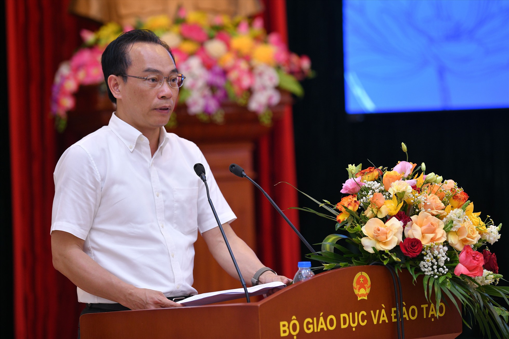 Thứ trưởng Bộ GDĐT Hoàng Minh Sơn phát biểu khai mạc Họp báo phát