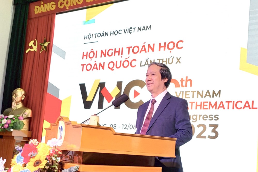 Bộ trưởng Bộ Giáo dục và Đào tạo Nguyễn Kim Sơn phát biểu tại Hội nghị Toán học toàn quốc lần thứ X. Ảnh: Bộ GDĐT