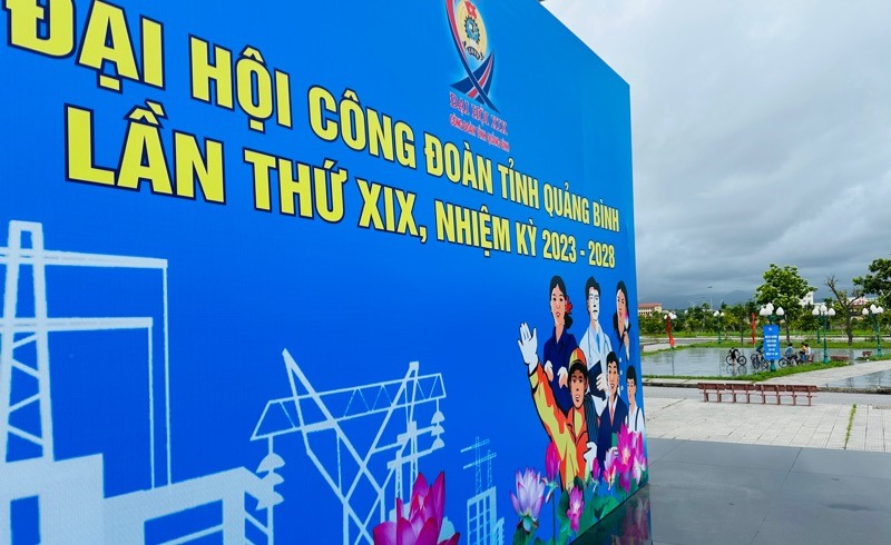 Việc tuyên truyền cho Đại hội được LĐLĐ tỉnh Quảng Bình được chú trọng. Ảnh: Lê Phi Long