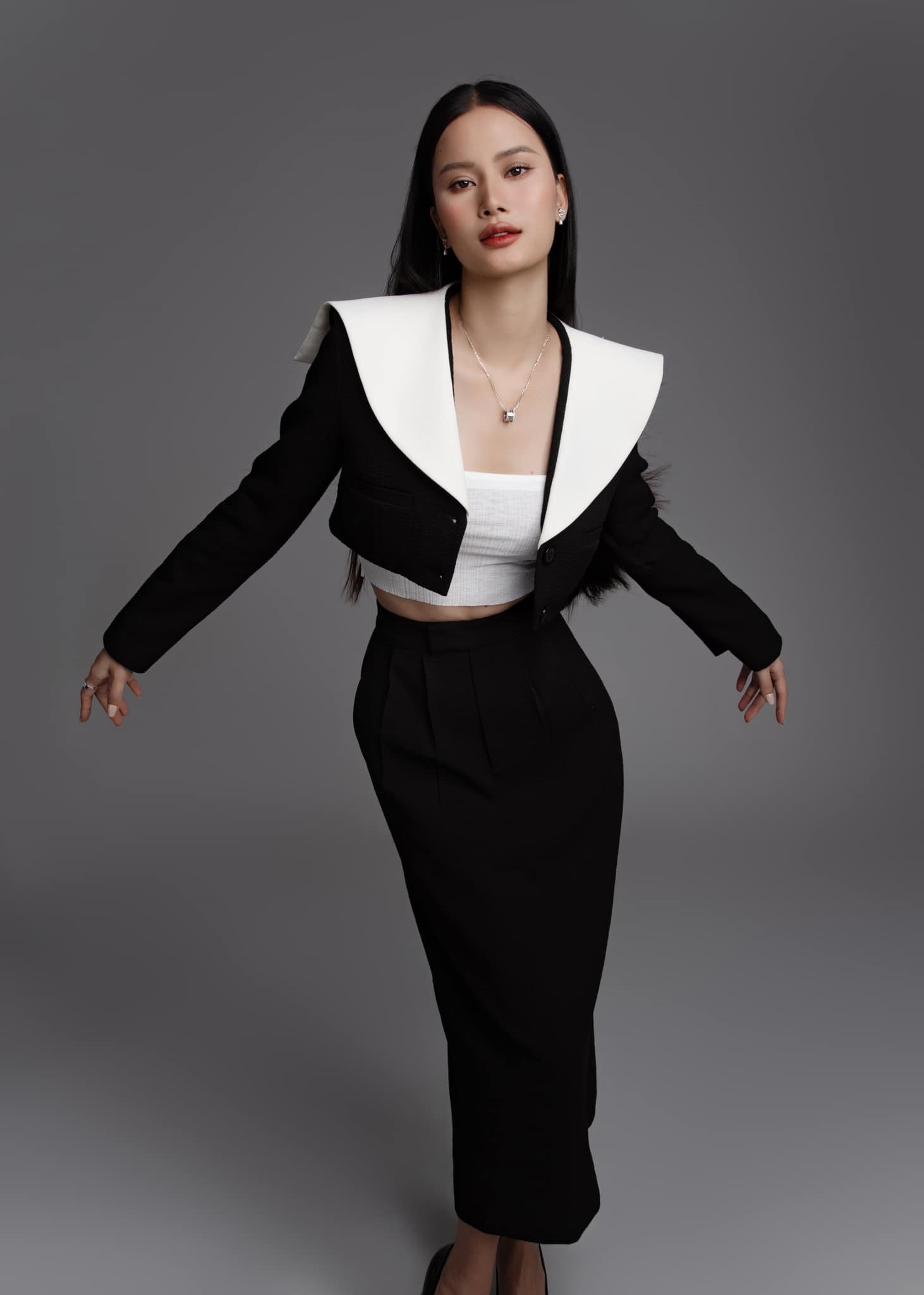 Đến với Miss Universe Vietnam 2023, Hương Ly đã có sự chuẩn bị kỹ lưỡng hơn về hình thể, trình diễn cho đến profile, ứng xử. Hương Ly được giới thiệu là người mẫu, nhà đồng sáng lập thương hiệu thời trang bền vững, được trình diễn tại London Fashion Week.