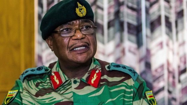 Tư lệnh quân đội Zimbabwe Constantino Chiwenga. Ảnh: AFP