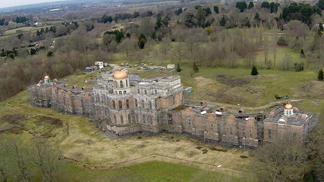 Ông Mugabe sở hữu một phần lâu đài Hamilton ở Sussex, Anh. Ảnh: Listhogs