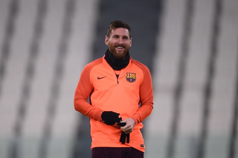 Chưa có gì đảm bảo Messi sẽ ở lại với Barca đến hết năm 2018. Ảnh: Getty.