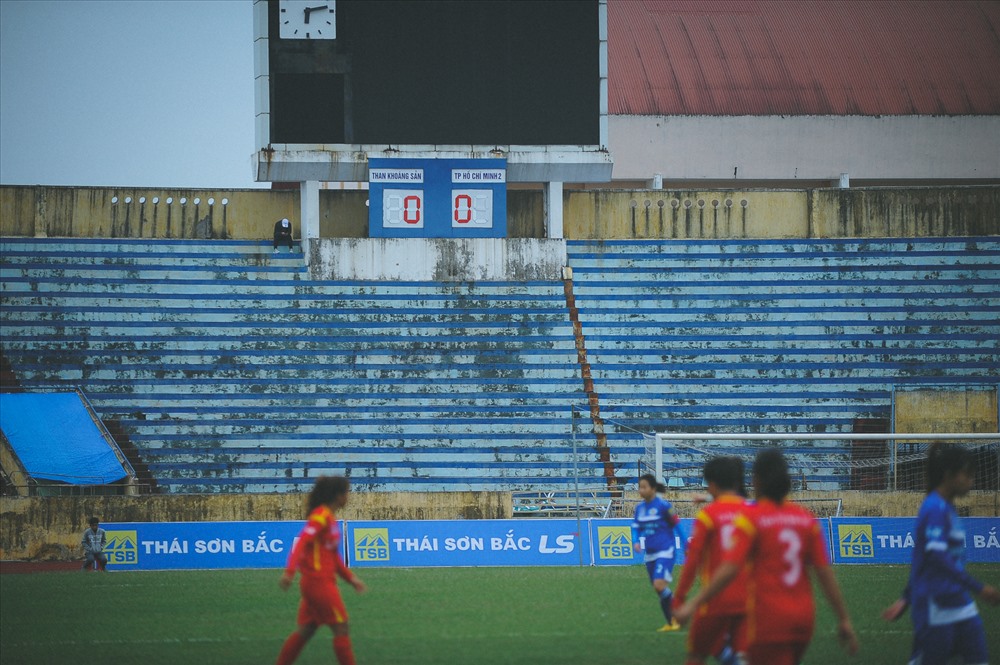 Trận đấu giữa Than KS Việt Nam và TP.HCM II không có khán giả một phần cũng vì đây là hai đội bóng ngoài địa phương Nam Định.