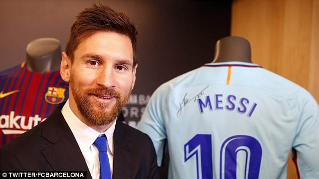 Messi đã ở lại với Barca để tiếp tục chinh chiến cho tới năm 2021. Ảnh: Twitter.