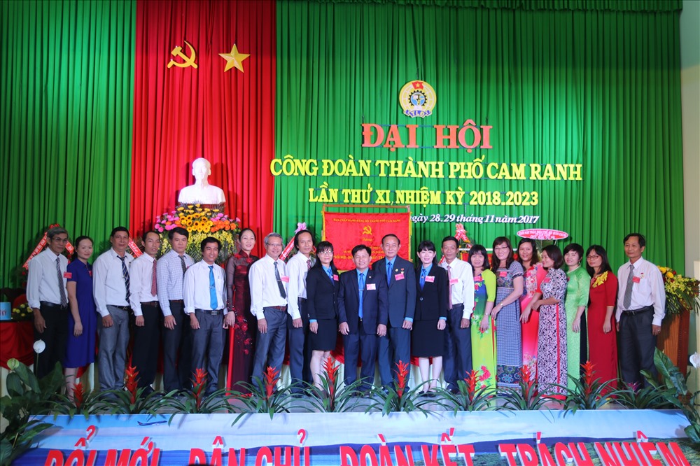 Ban chấp hành LĐLĐ TP Cam Ranh nhiệm kỳ 2018-2023. Ảnh: T.T