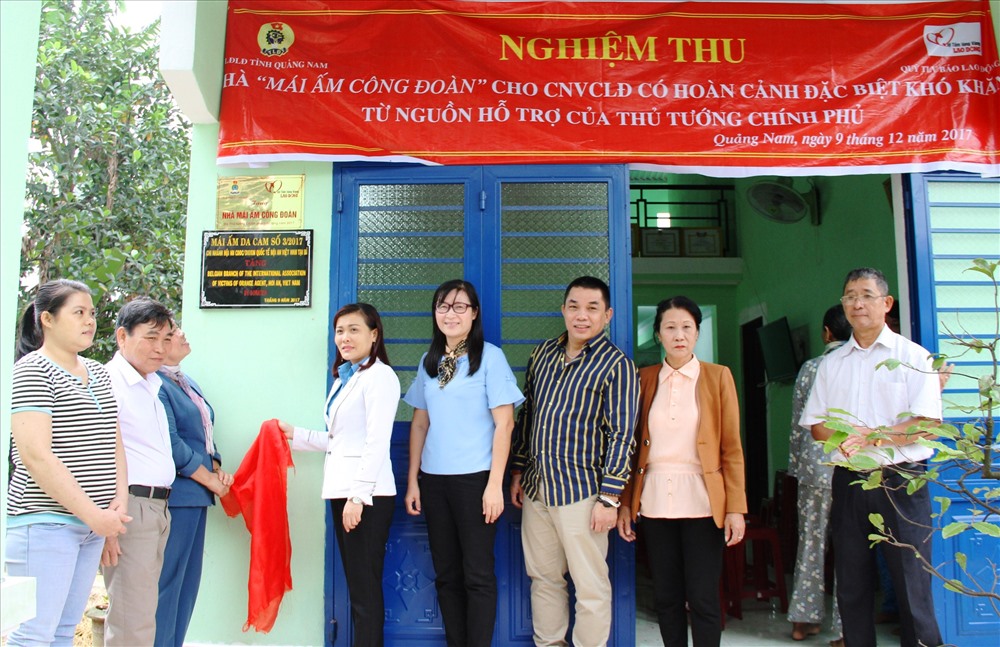 Ngôi nhà khang trang của chị Nguyễn Thị Tâm trong ngày khánh thành. Ảnh: LP