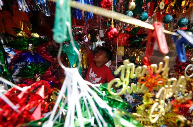 Đây là nơi diễn ra lễ hội Giáng sinh dài nhất thế giới, mùa Giáng sinh ở Manila bắt đầu từ rất sớm, từ tháng 9 các hoạt động chuẩn bị cho lễ hội Giáng sinh đã được thực hiện, kéo dài cho đến hết tháng Giêng năm sau. 