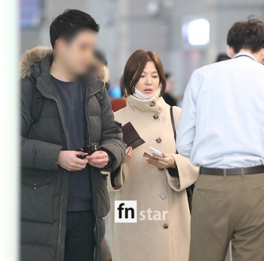 Sáng 13.12, Song Hye Kyo đã có mặt tại sân bay quốc tế Incheon để đi tham dự một sự kiện tại nước ngoài.