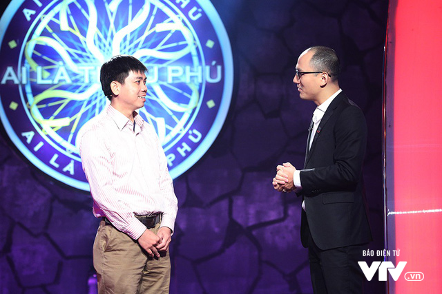 Phan Đăng đã vượt qua “đối thủ” nặng kí là MC Đức Bảo trong buổi ghi hình thử tối 18.12 để chính thức trở thành người dẫn dắt chương trình.