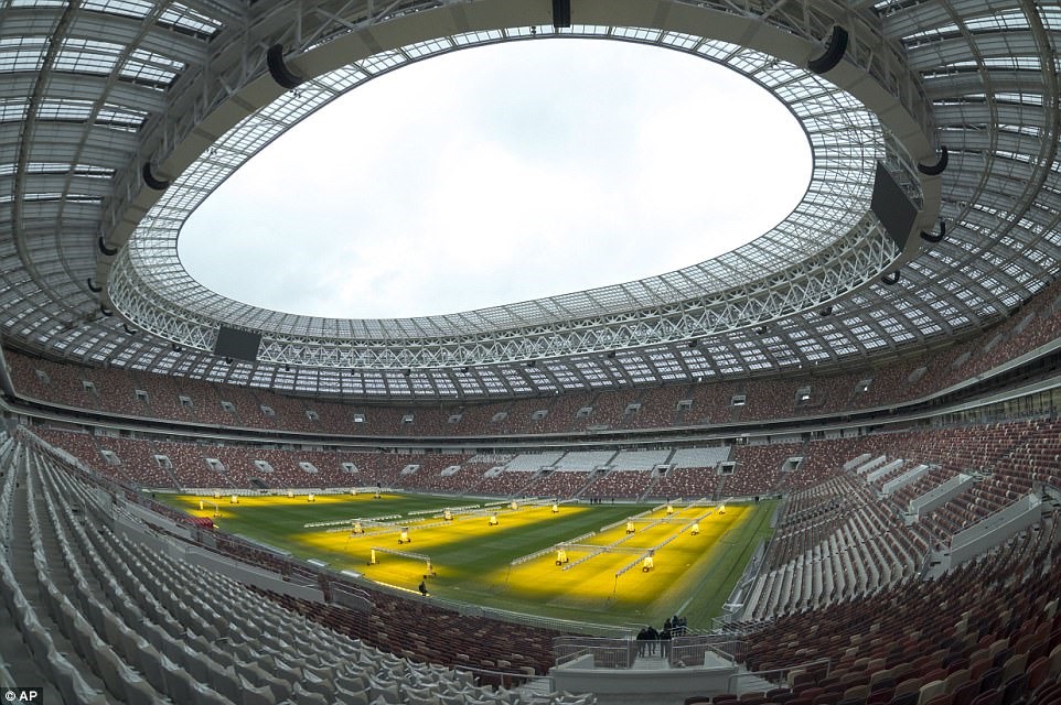 Sân Luzhniki, Moscow (Sức chứa: 81.000 chỗ ngồi, mở cửa trở lại năm 2017). Ảnh: Getty.