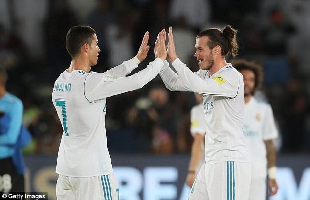 Lần đầu tiên trong mùa giải, người hâm mộ sẽ được thấy Ronalo và Bale sát cánh trên hàng công tại La Liga. Ảnh: Getty