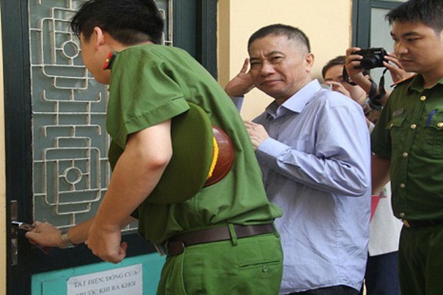 Ông Ninh Văn Quỳnh - nguyên Kế toán trưởng PVN - trong một lần đến tòa. Ảnh TL