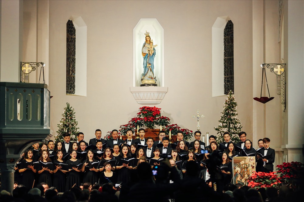 một buổi Hòa nhạc Giáng Sinh được tổ chức trong khuôn viên của chính nhà thờ - mang tới niềm hân hoan cho Giáo Xứ và toàn bộ khán giả.