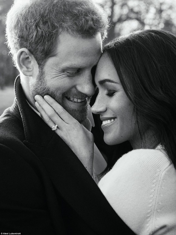 Bộ ảnh đính hôn của hoàng tử Harry được thực hiện từ đầu tuần tại Frogmore House, trong khuôn viên cung điện Windsor