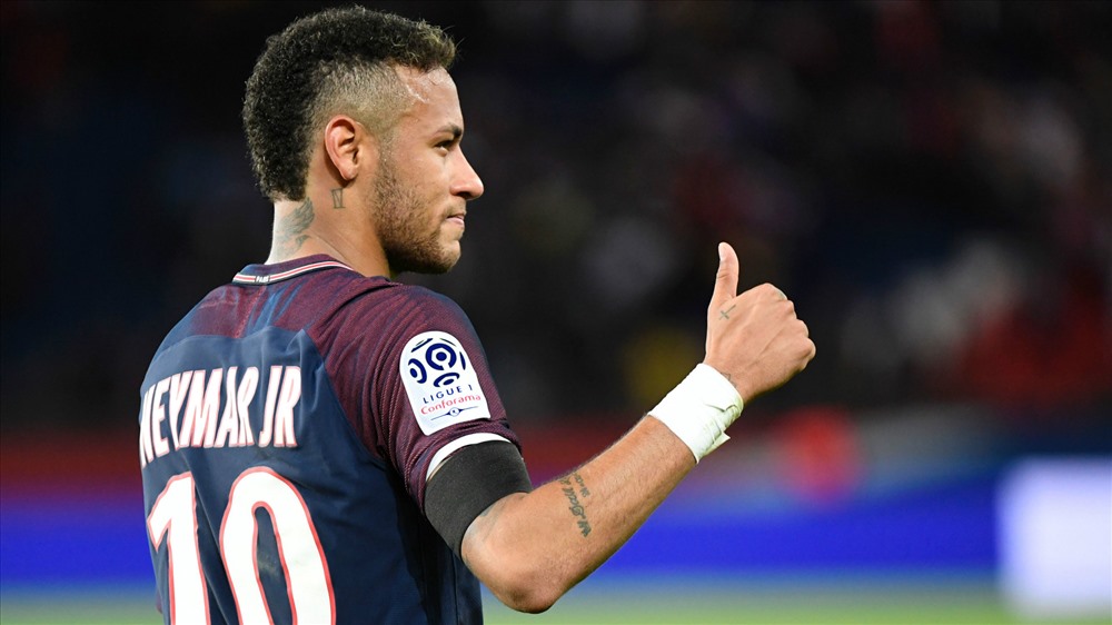 Neymar đang cùng Mbappe và Cavani lập thành bộ ba tấn công hay nhất thế giới. Ảnh: Goal.