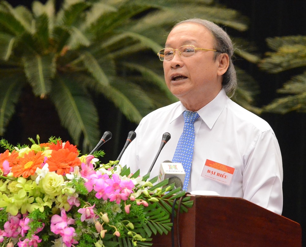 Đống chí Võ Văn Phuông phát biểu tại hội nghị. 
